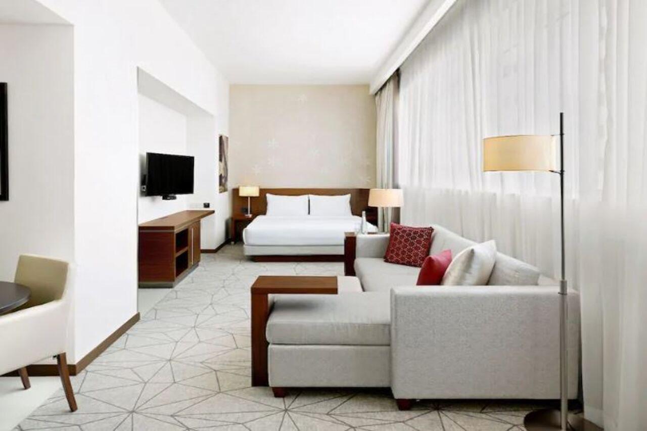 Hyatt Place Dubai Al Rigga Residences Екстериор снимка