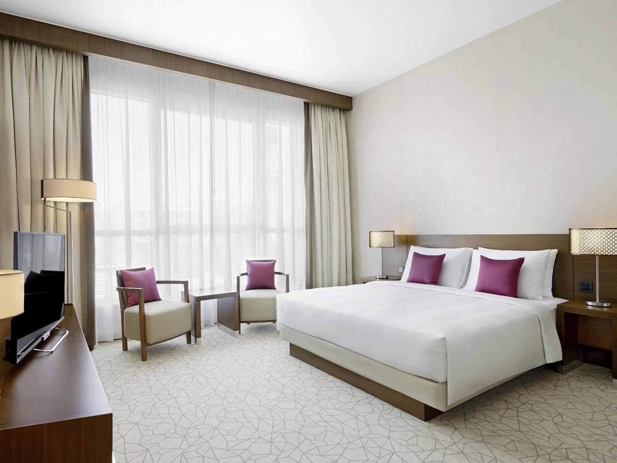 Hyatt Place Dubai Al Rigga Residences Екстериор снимка